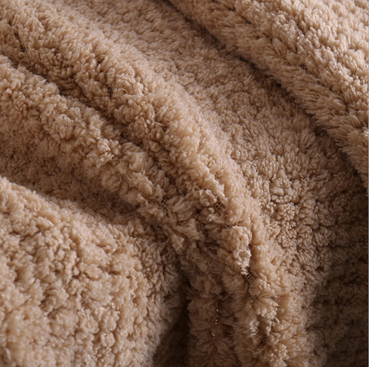 厂家生产珊瑚绒菠萝格面料批发 涤纶服装面料绒布