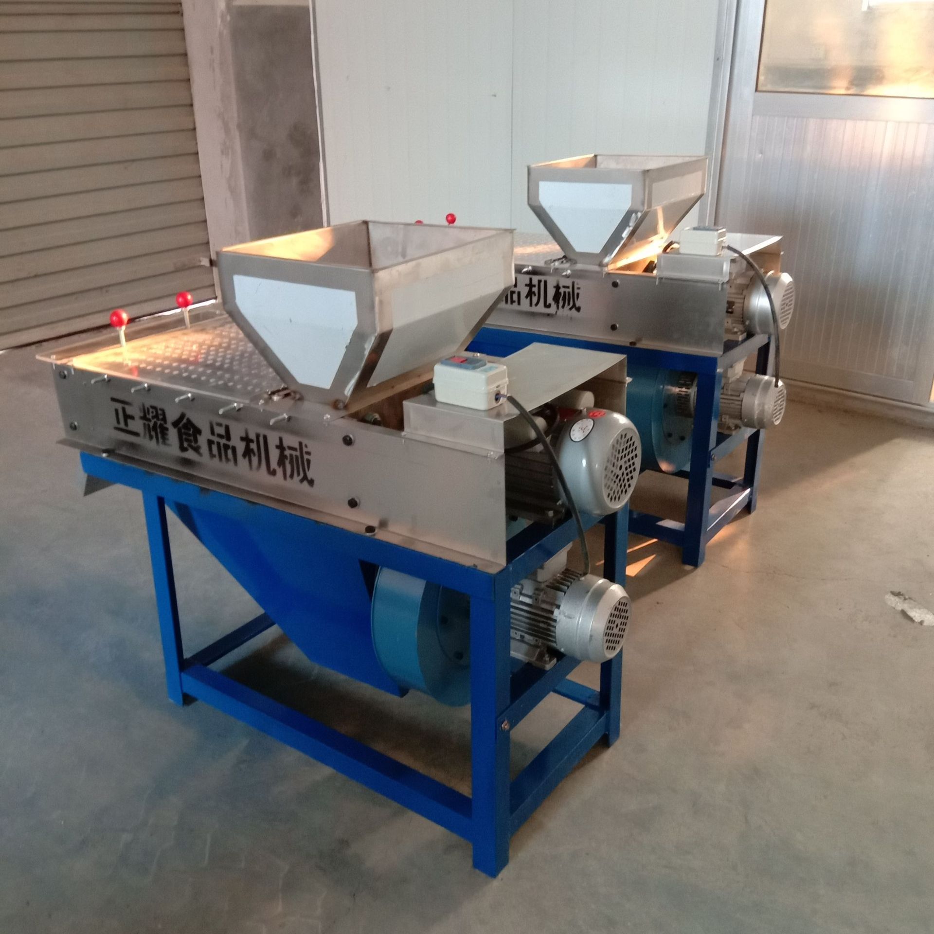 花生脱皮机 花生红衣脱皮机 花生扒皮机 花生红衣脱皮机 小型