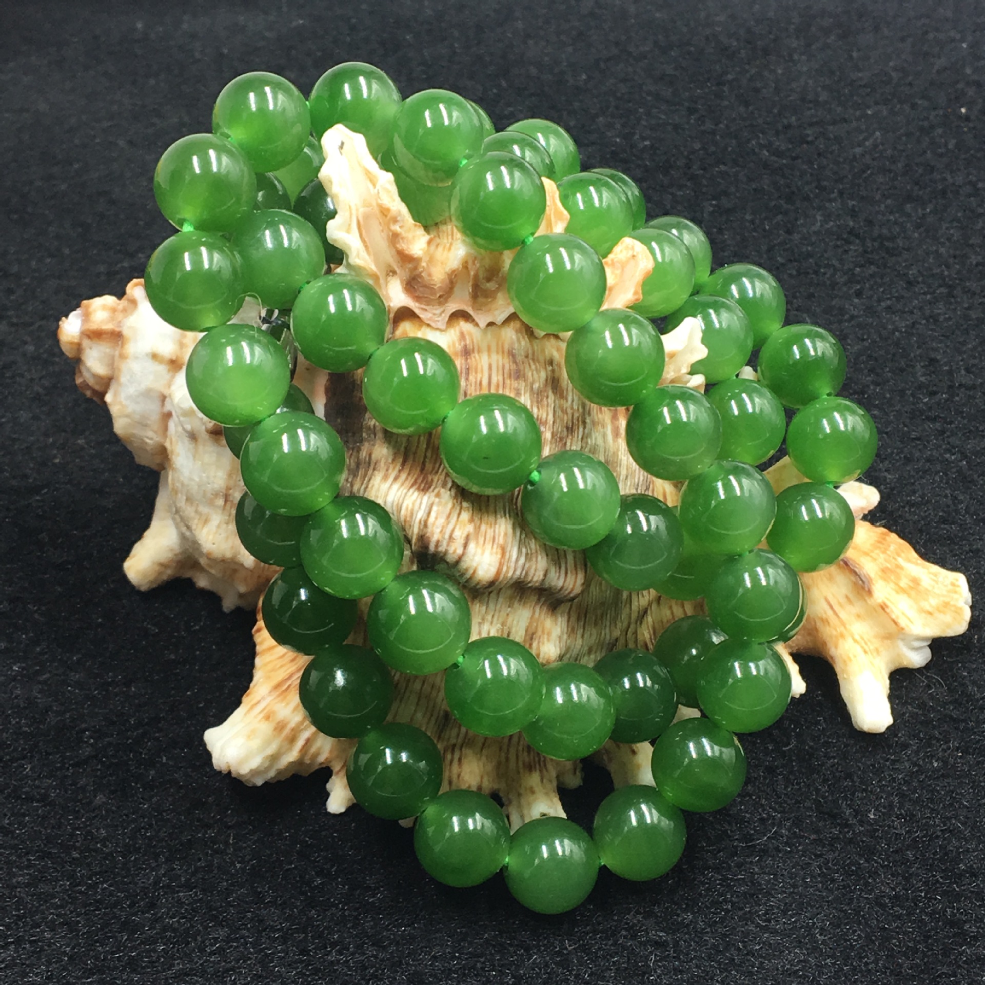 天然新疆和田玉碧玉项链子批发和田玉碧玉菠菜绿色无黑点圆珠项链