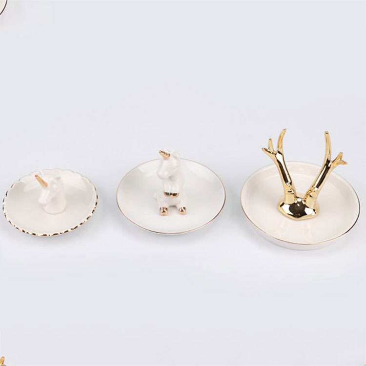 Wholesale Ivory White Ceramic Plate Golden Antlers Ring Setting Unicorn Jewelry Rack Ornament Necklace Tray