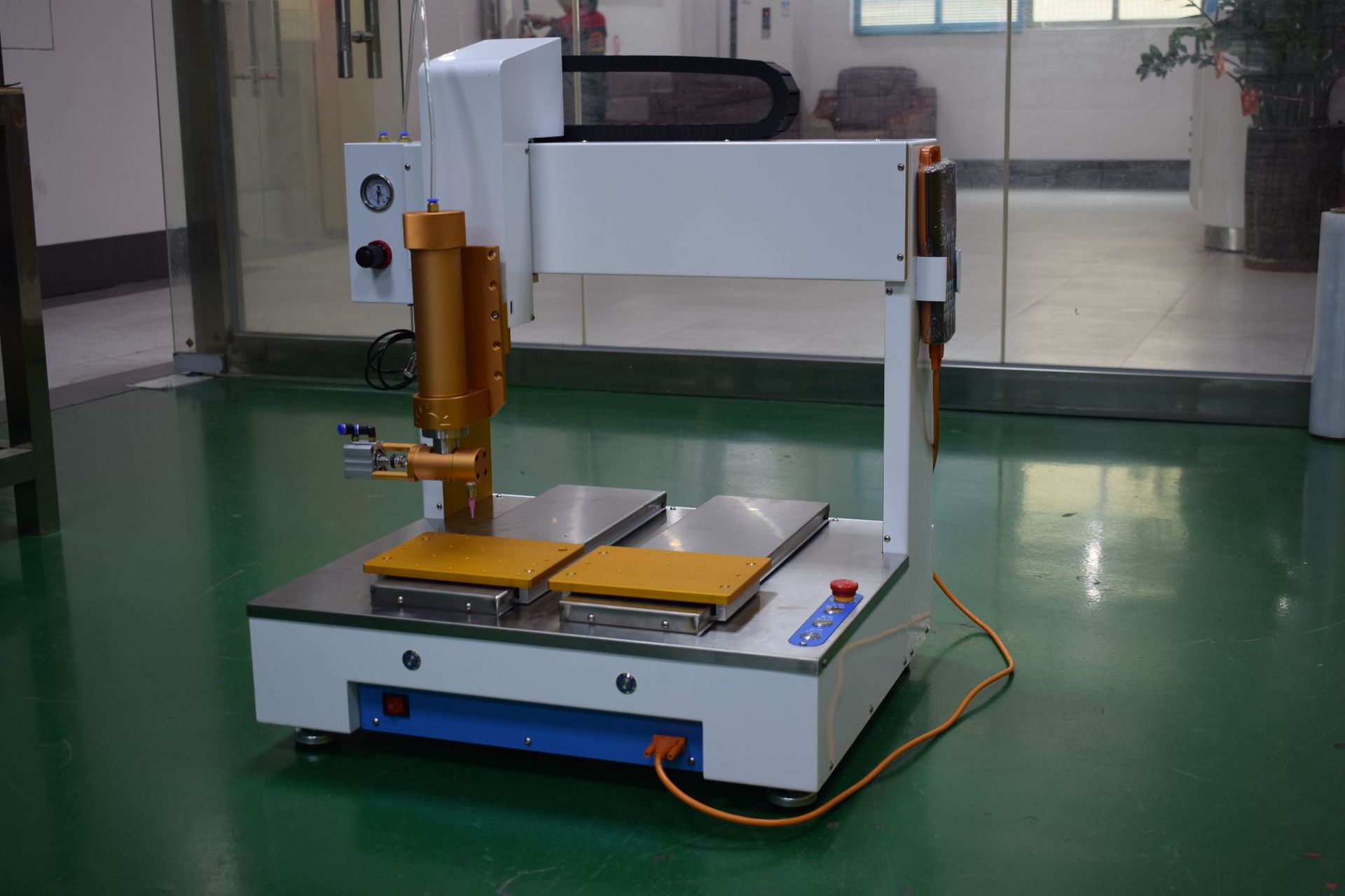 批发2600ml半自动硅胶点胶机a款 硅橡滴胶涂胶机 玻璃胶打胶机