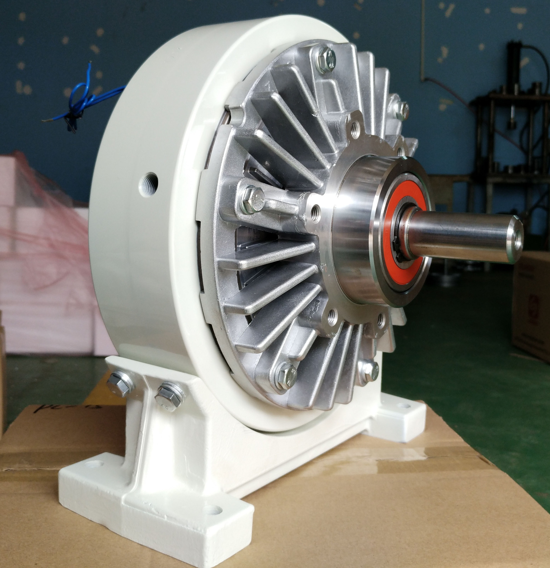 口罩机可用单轴磁粉制动器0.6kg 电机刹车24v张力控制器