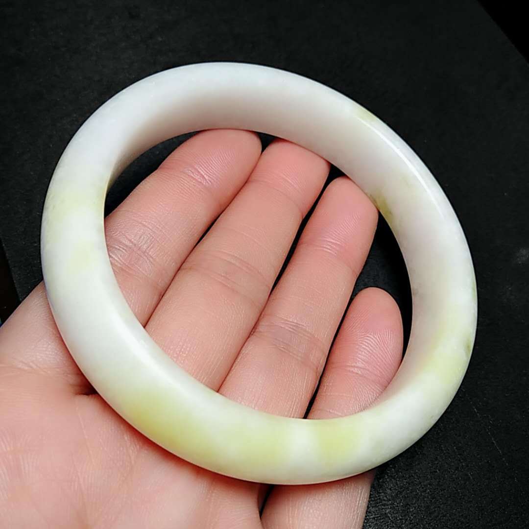 玉器陕西蓝田玉姜花手镯 时尚美丽飘花蓝田玉手镯厂家批发