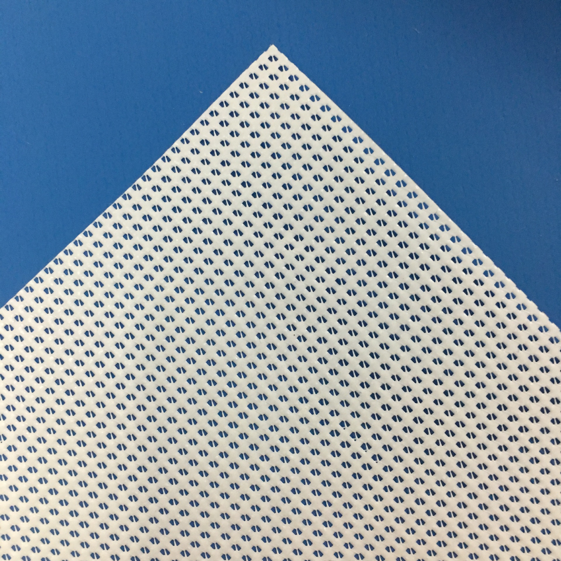 浸渍pvc网格布阻燃防水pvc网格布多用途pvc喷绘网格布