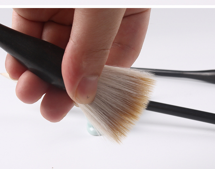 描述是否ip授权否是否属于礼品否是否跨境出口专供货源否规格蒜头笔大