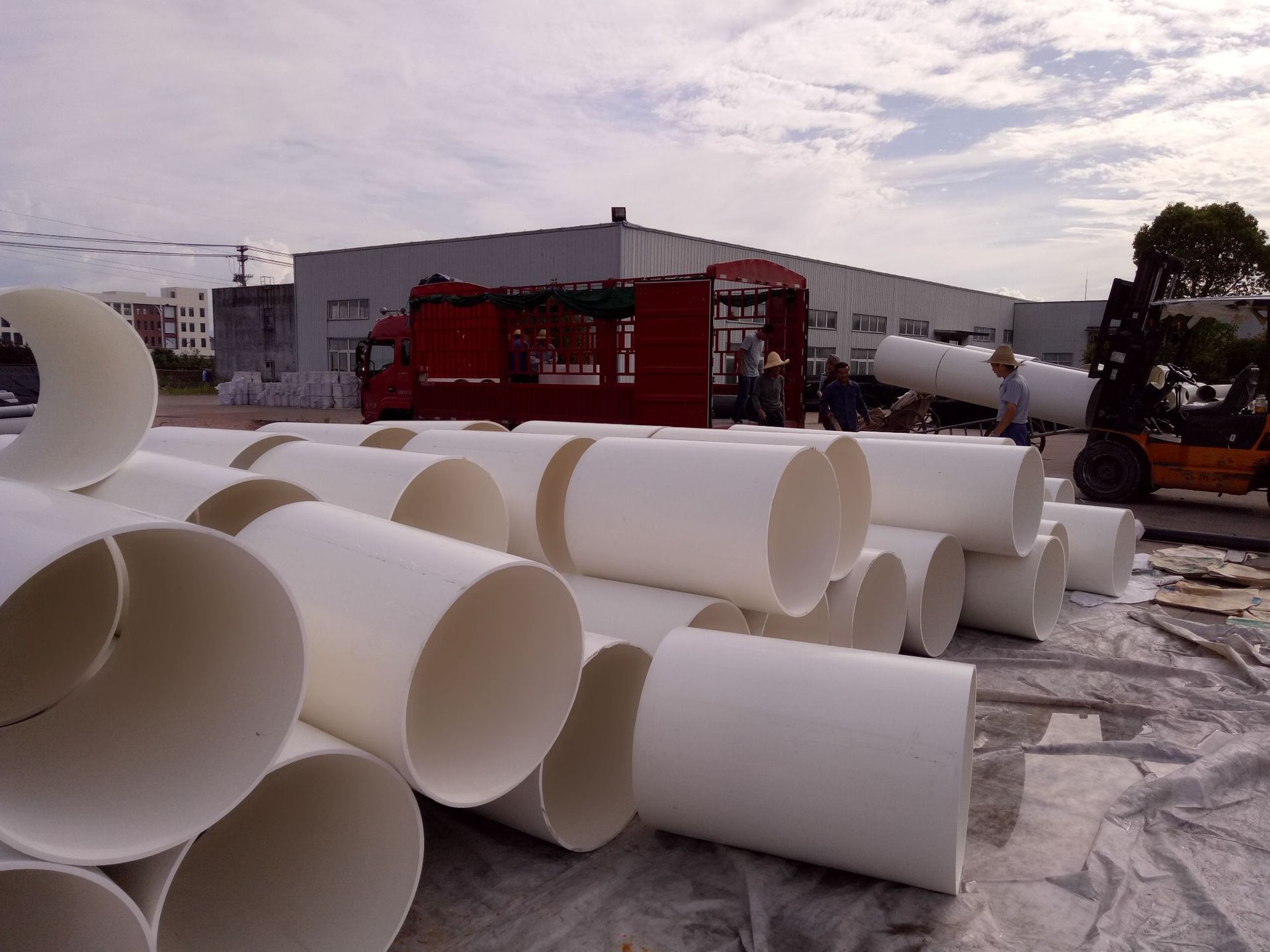 华亚pvc-u灰色活套给水管630dn600管承压6公斤0.63mpa与pn6