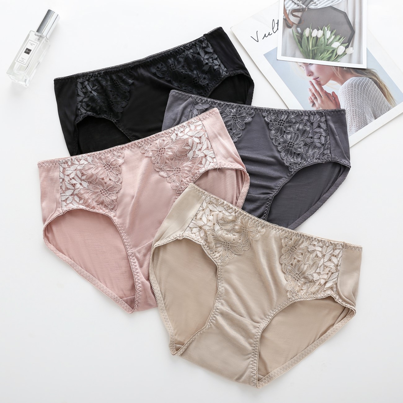 真丝女士三角裤桑蚕丝蕾丝边性感中腰舒适透气大码内裤