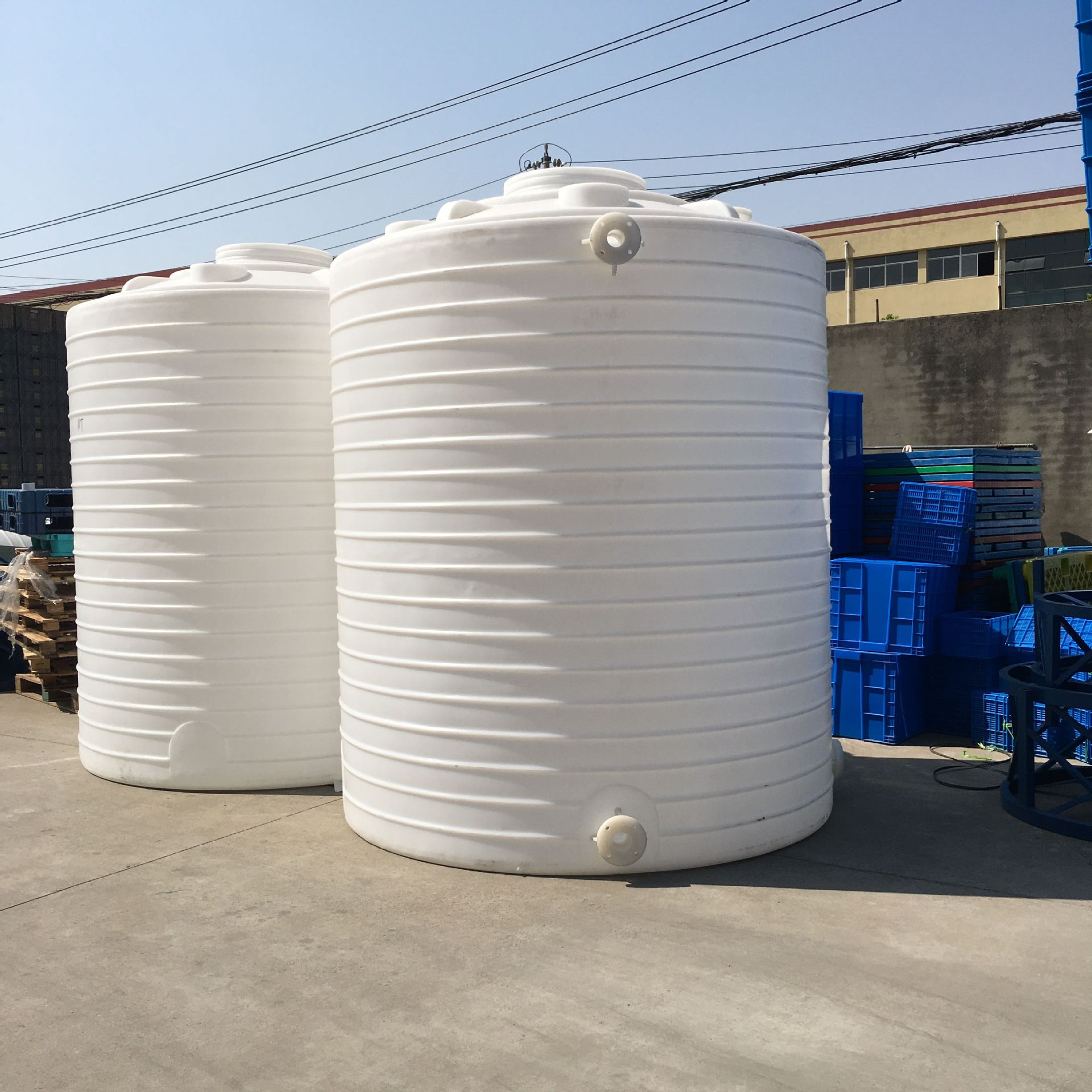 10吨化工塑料储罐pe水箱聚乙烯储罐污水罐塑胶水塔塑料储水罐