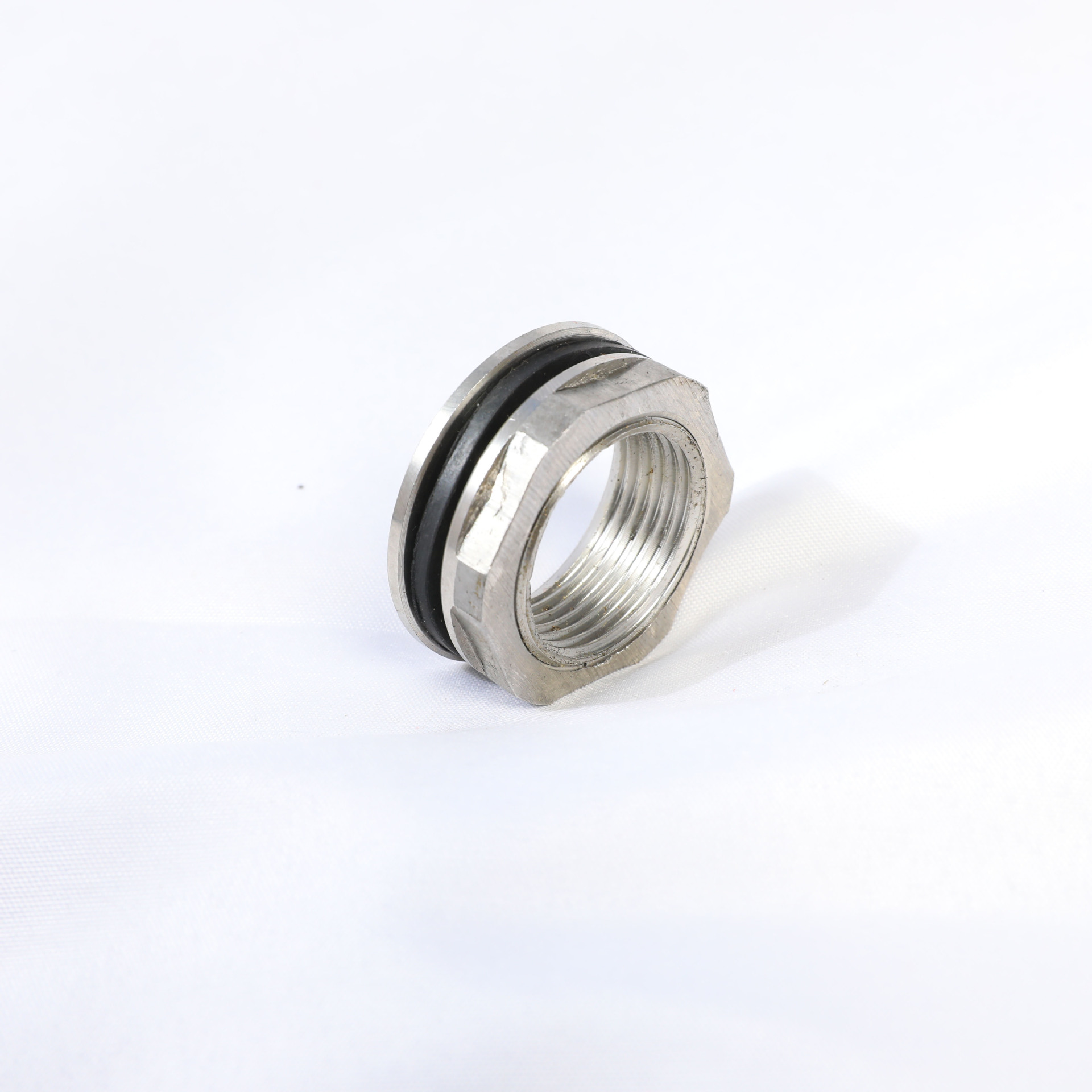 厂家直销304不锈钢水塔接头 内丝6分水箱接头 鱼缸水池水桶外接