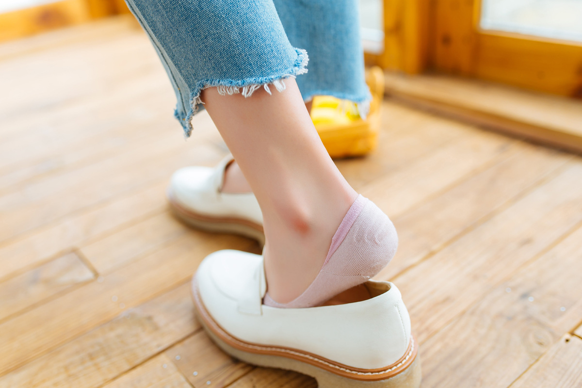 新款女士春夏隐形袜纯棉袜 百搭条纹浅口袜女袜硅胶防滑厂家直销