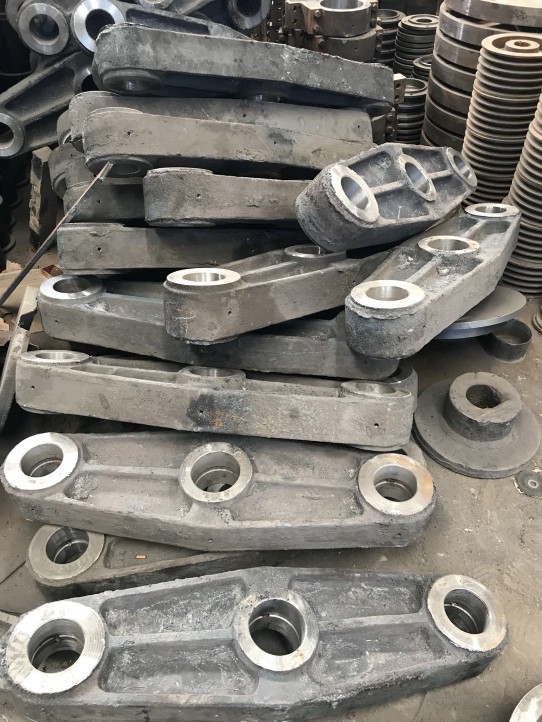 长螺旋打桩机配件cfg钻杆钻头行走轮长轴短轴尼龙卡瓦轴套车轮架