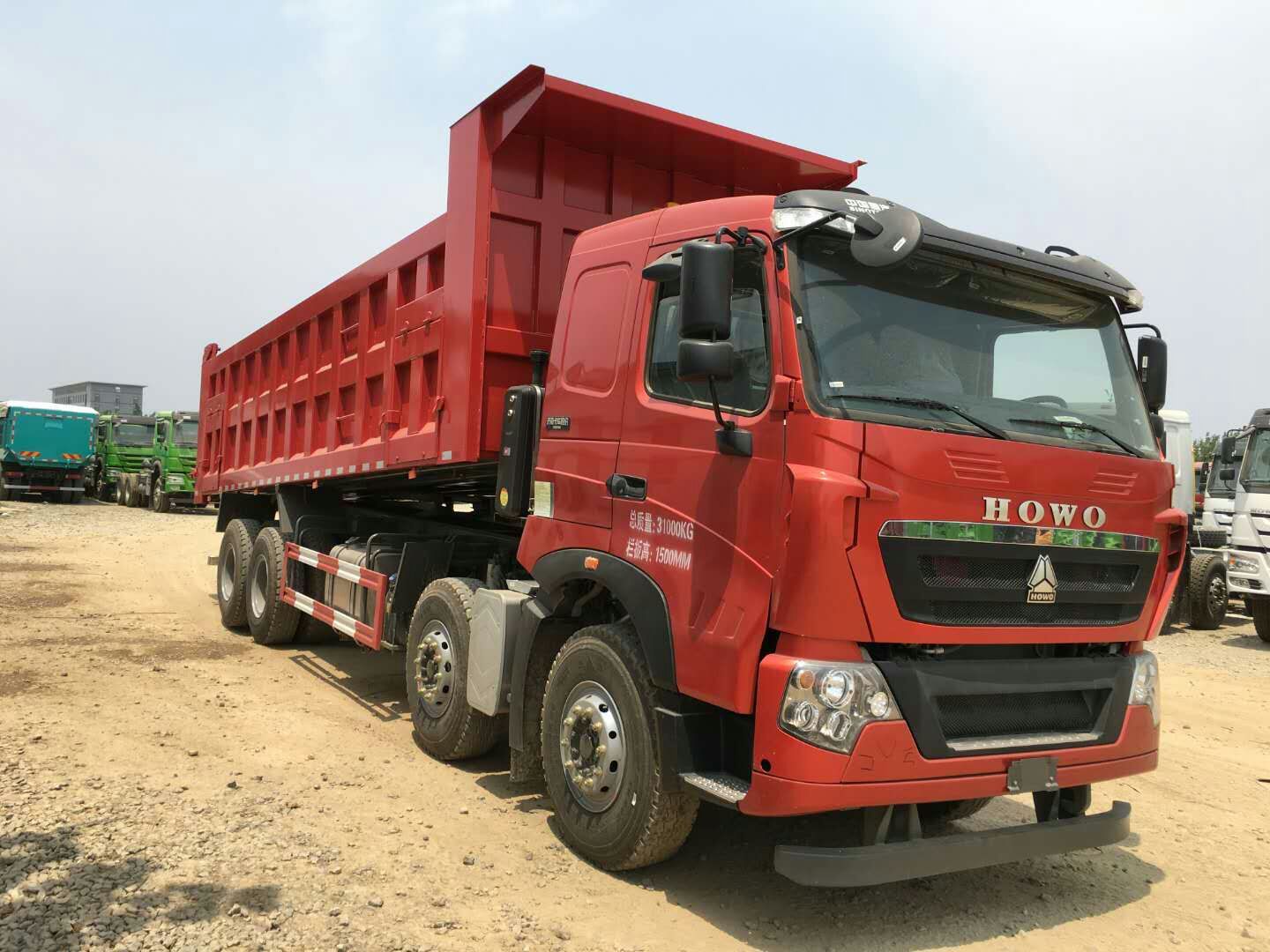 豪沃前二后八工程自卸车380马力翻斗车18953179829