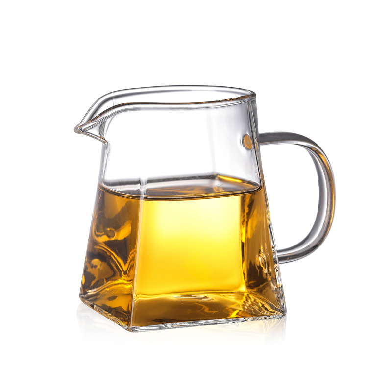 Factory Wholesale Glass Fair Cup Square Fair Mug Tea Pot with Tea Strainer Tea Pitcher Kung Fu Tea Ceremony Utensils