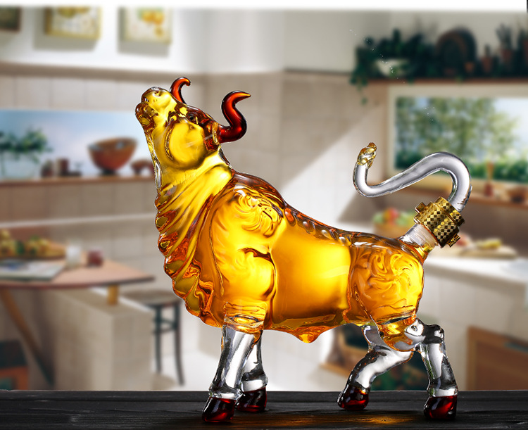 空心牛造型玻璃酒瓶 十二生肖玻璃抬头牛形状洋酒瓶威士忌醒酒器