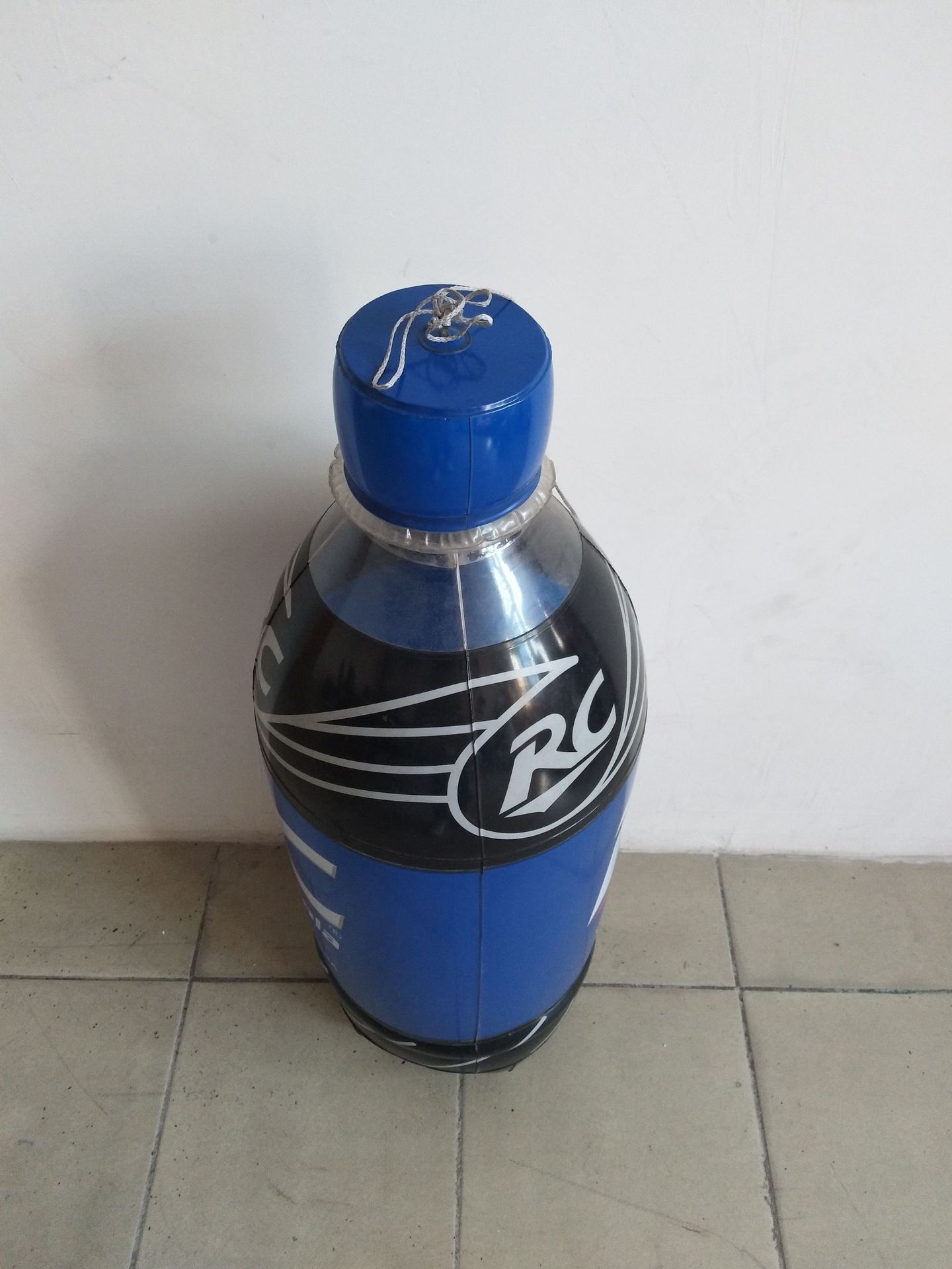 专业定做充气瓶化妆瓶洋酒饮料瓶牙膏模型