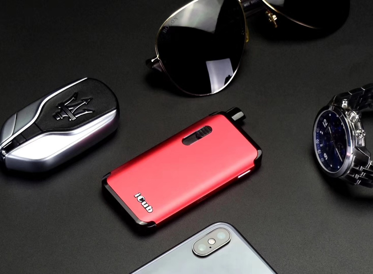 icub二代一体机电子烟 大烟雾蒸汽戒烟器