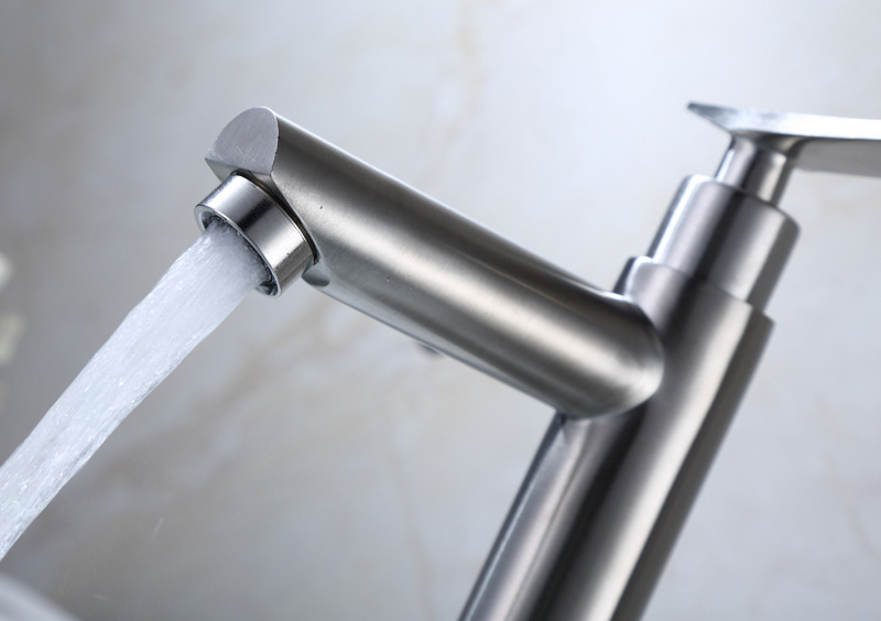 君御卫浴304不锈钢新款单冷洗脸盆单孔 浴室柜面盆单冷水龙头拉丝