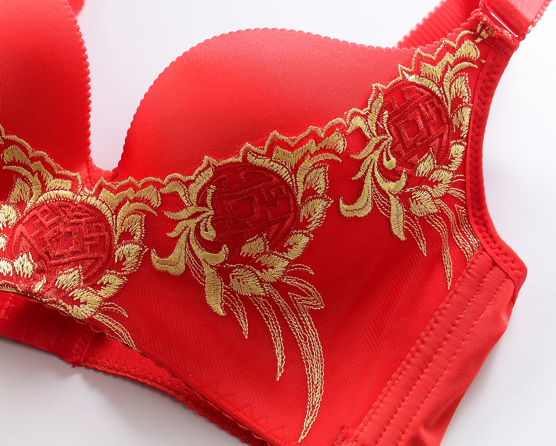 新款大红色本命年结婚内衣喜结良缘性感刺绣聚拢无钢圈文胸罩套装