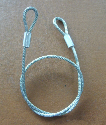 厂家批发可定制保险彩色钢丝绳扣304钢丝绳圈包胶钢丝锁扣威也绳