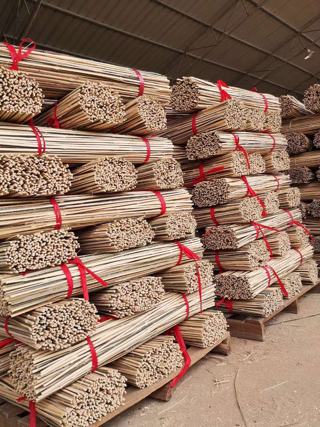 竹条 花圈伞骨架料韧性好四年以上毛竹原料专业生产 防虫烘干处理