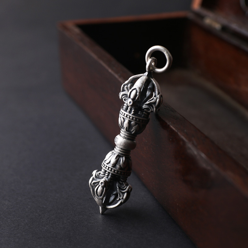 复古民族风泰银法器吊坠s990纯银哑光莲花金刚杵吊坠男女款项坠