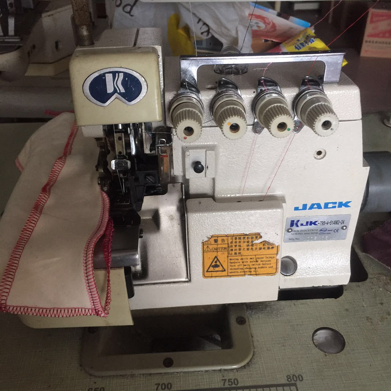 jack包缝机电动缝纫机锁边机拷边机服装家用工业缝纫机设备