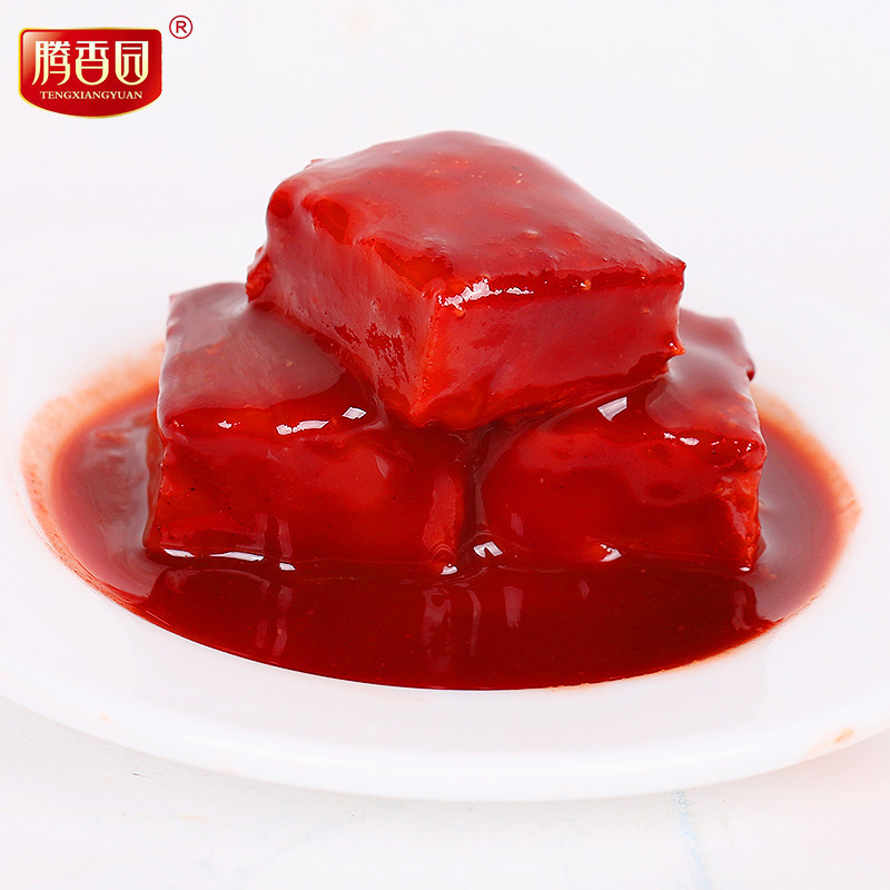 厂家直供发酵红方腐乳 340gx15瓶装腐乳调味品下饭菜豆腐乳咸口