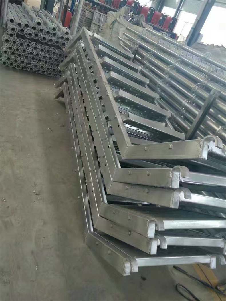 1.9*1.2m脚手架桥梁建筑盘扣脚手架钢管组合盘扣式脚手架工程爬梯