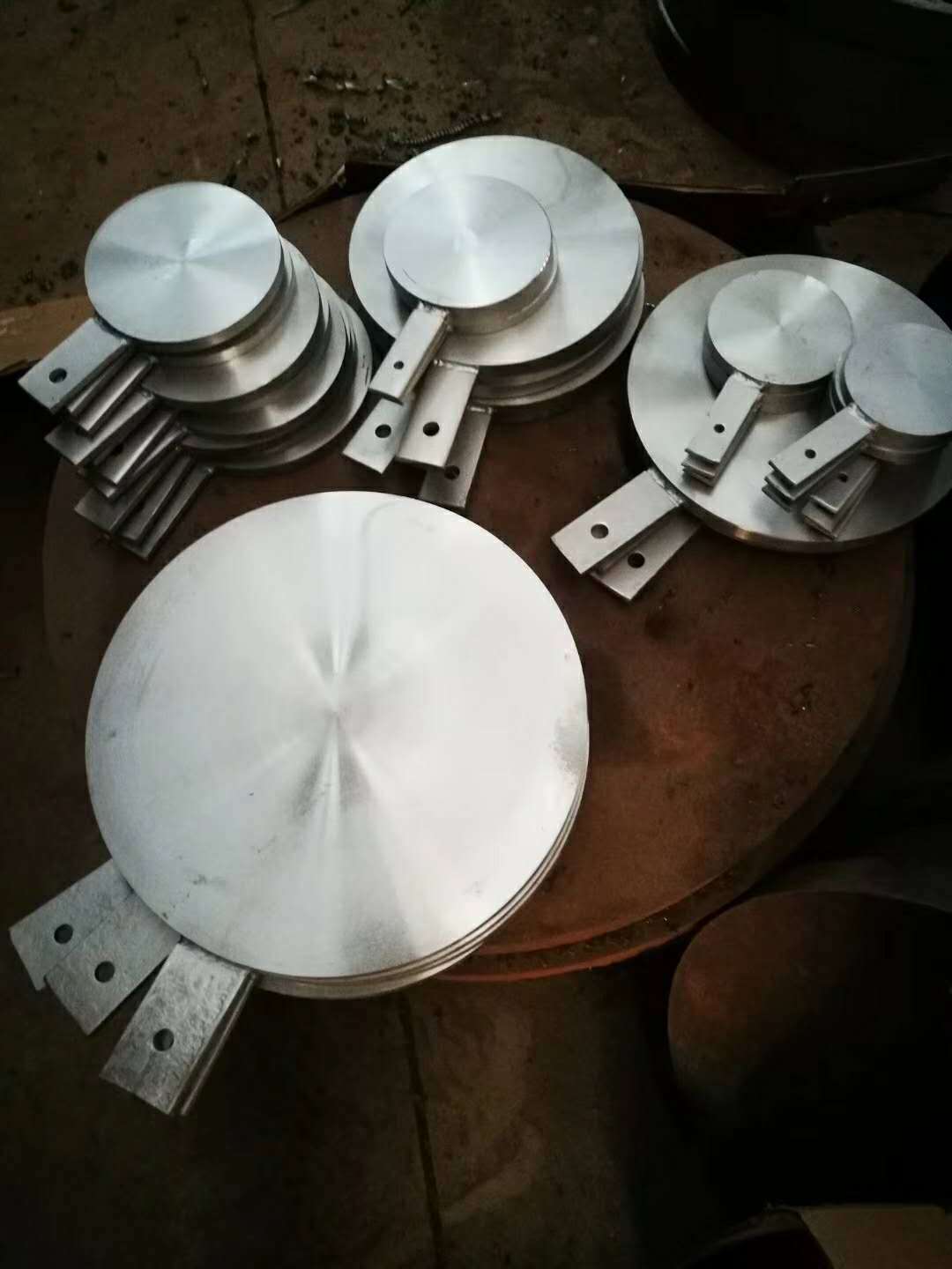 还能一目了然片盲板很难能扳动管线而留出空间,碳钢dn20八字盲板销售