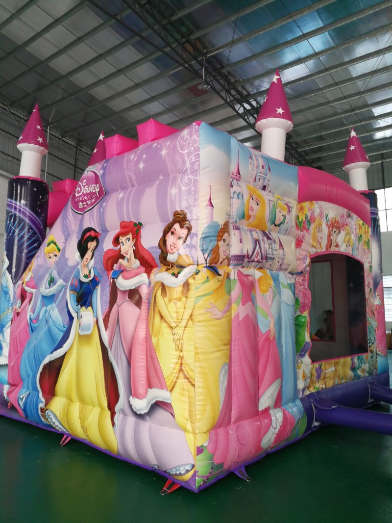 新款淘气堡儿童乐园 室内运动装备游乐设施白雪公主充气跳床滑梯