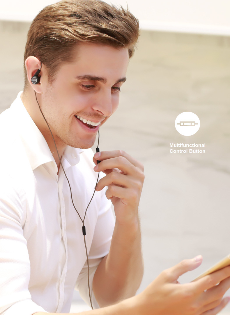 remax睿量新品有线耳机三动圈手机音乐耳机590透明入耳式线控耳机