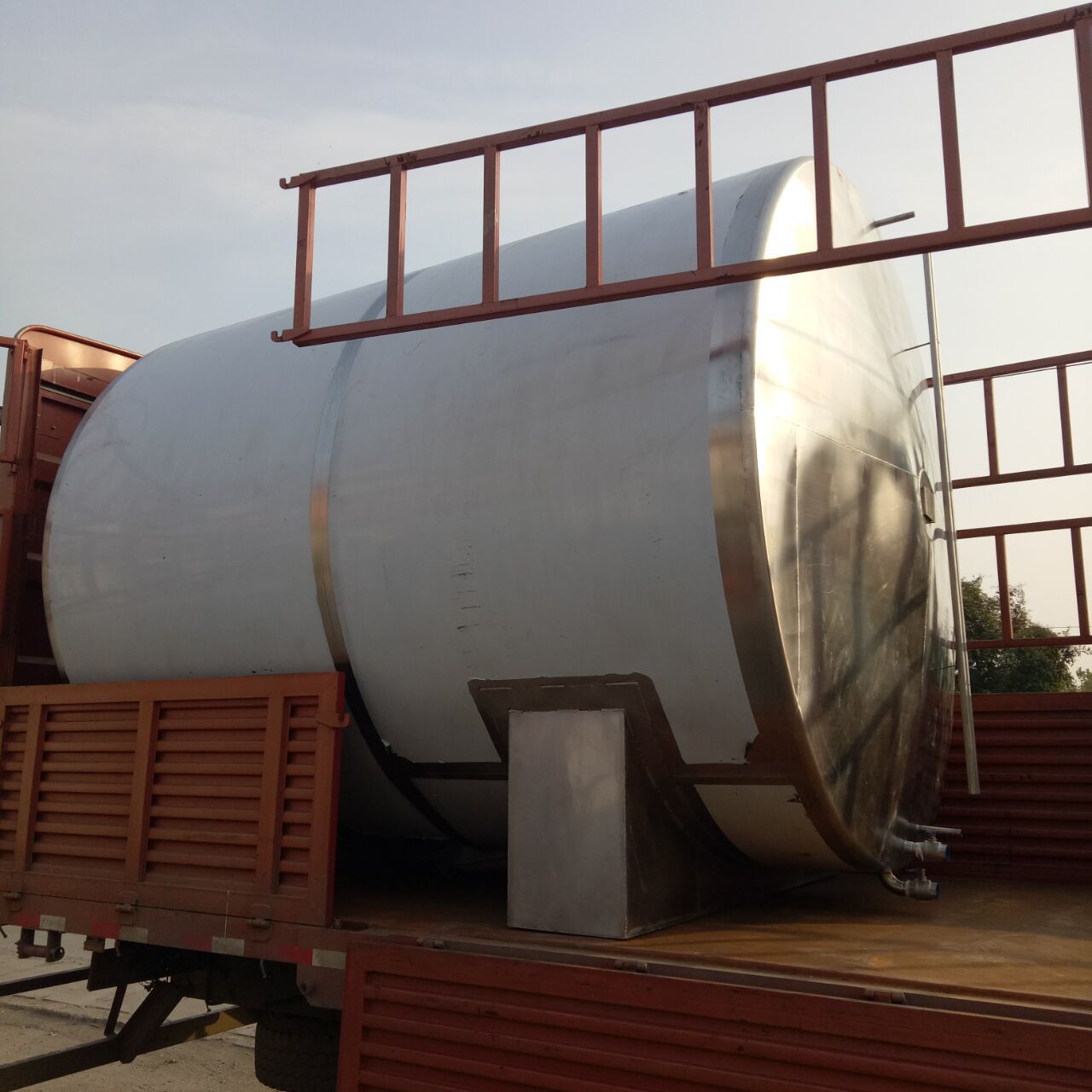 不锈钢卧式储罐搅拌罐食品级不锈钢储罐规格齐全