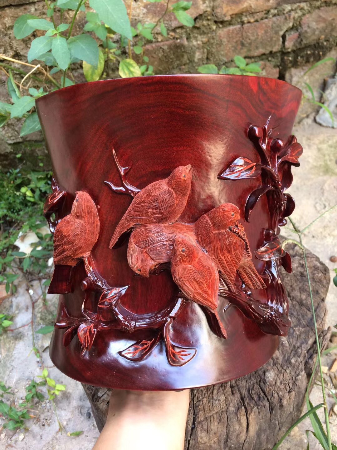 赞比亚血檀木质笔筒圆形 实木雕刻五雀图工艺品摆件 厂家直销