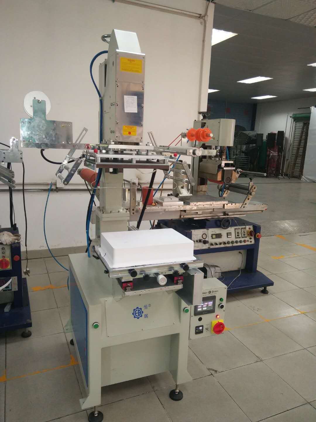 东莞自动烫印烫金机 大面积平面烫金机 高档纸品包装盒烫金机