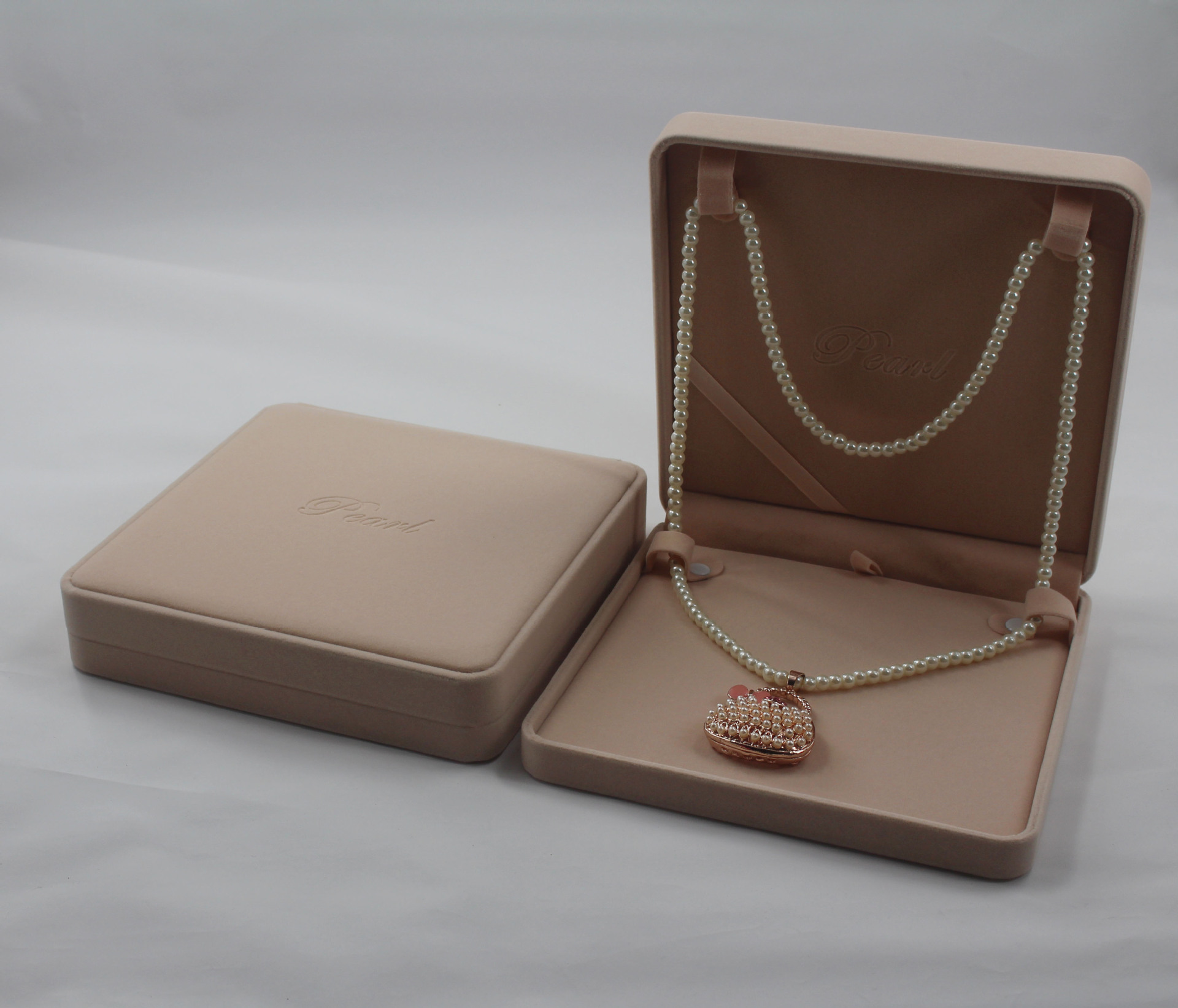 现货供应绒布珍珠项链盒大方套装礼品盒首饰盒饰品盒毛衣链收纳盒