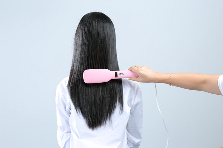 负离子电直发器 外贸爆款直发梳神器 陶瓷拉直夹板护发工具产地