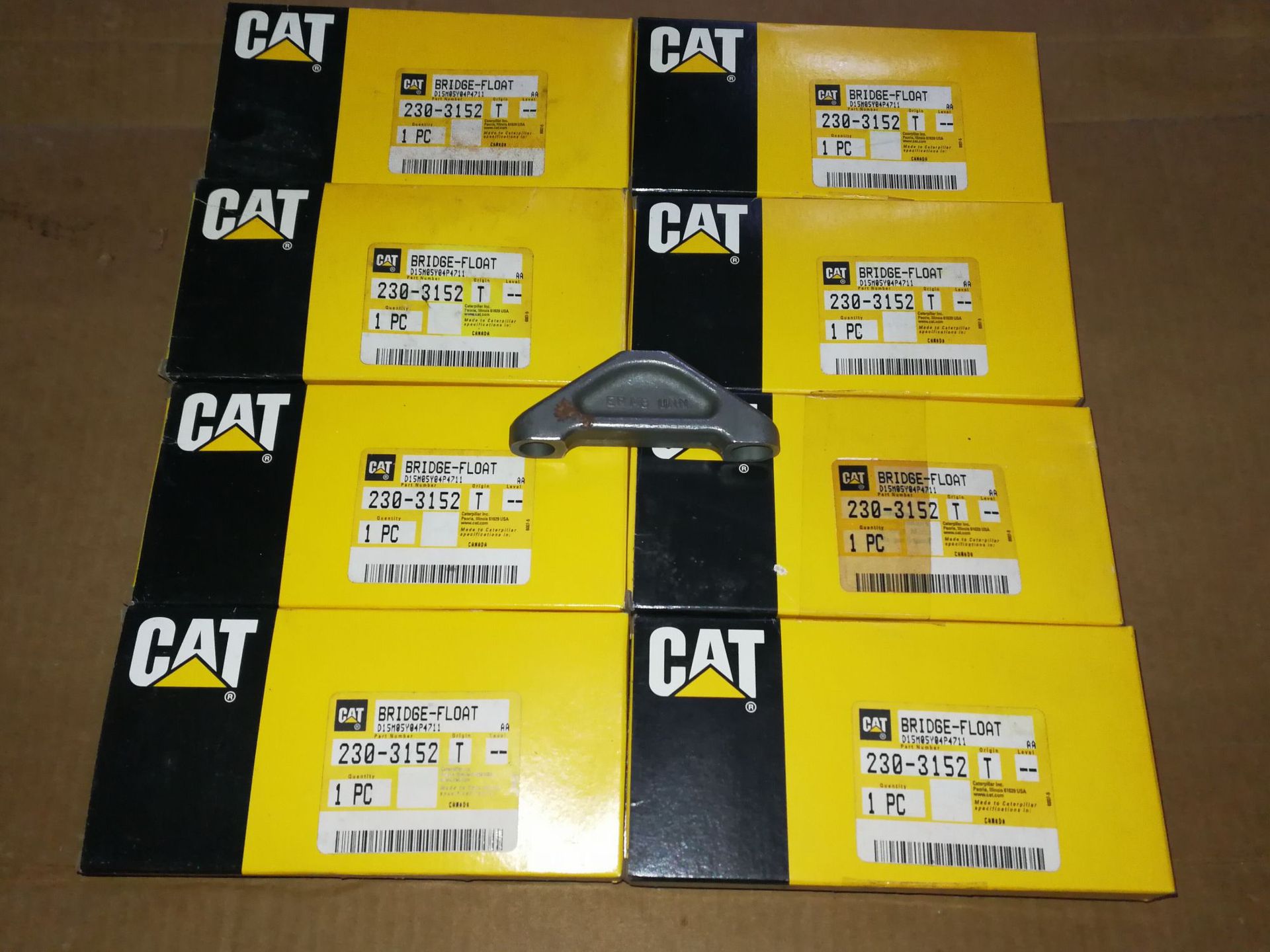 供应卡特彼勒发动机气门过桥230-3152