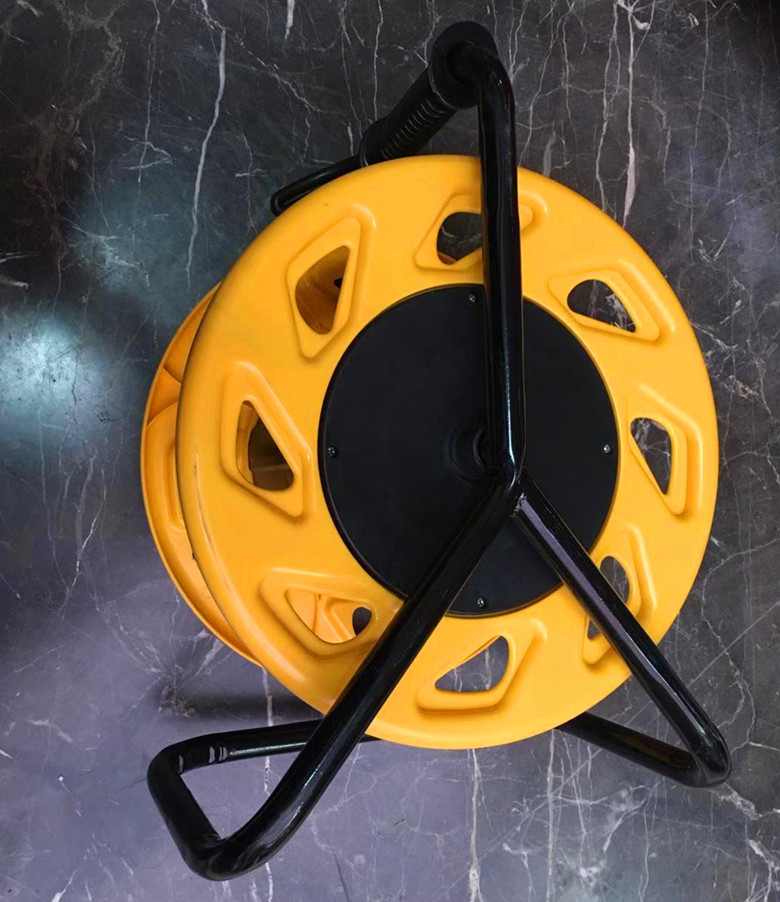 电线盘可移动电缆盘卷线盘移动电源线盘带漏电带过载保护带导线