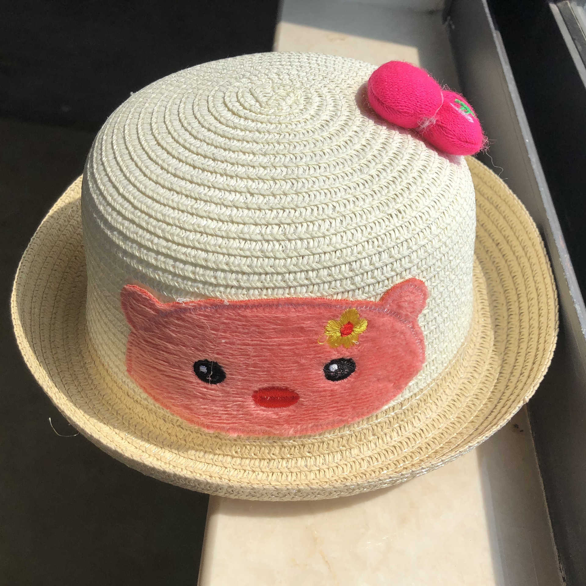 春夏季新款儿童草帽太阳帽盆帽小猪草编礼帽 防风防晒遮阳帽