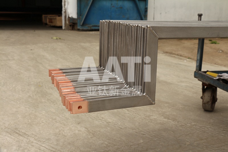 钛包铜圆棒边板复合管折弯异形组焊件三层复合