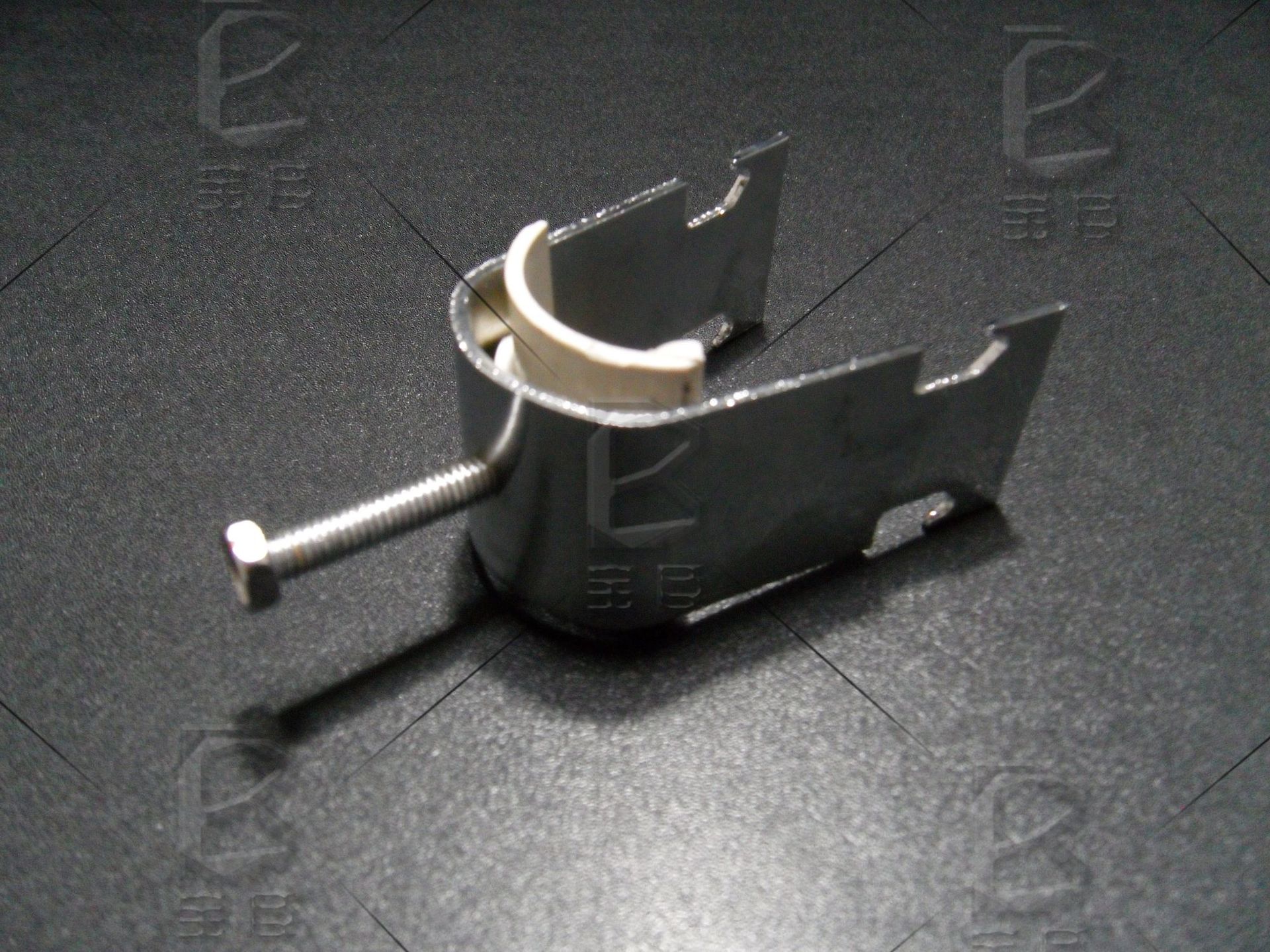 k07桥架电缆固定电缆卡 c型槽电缆夹具 定制电缆卡可来图来样