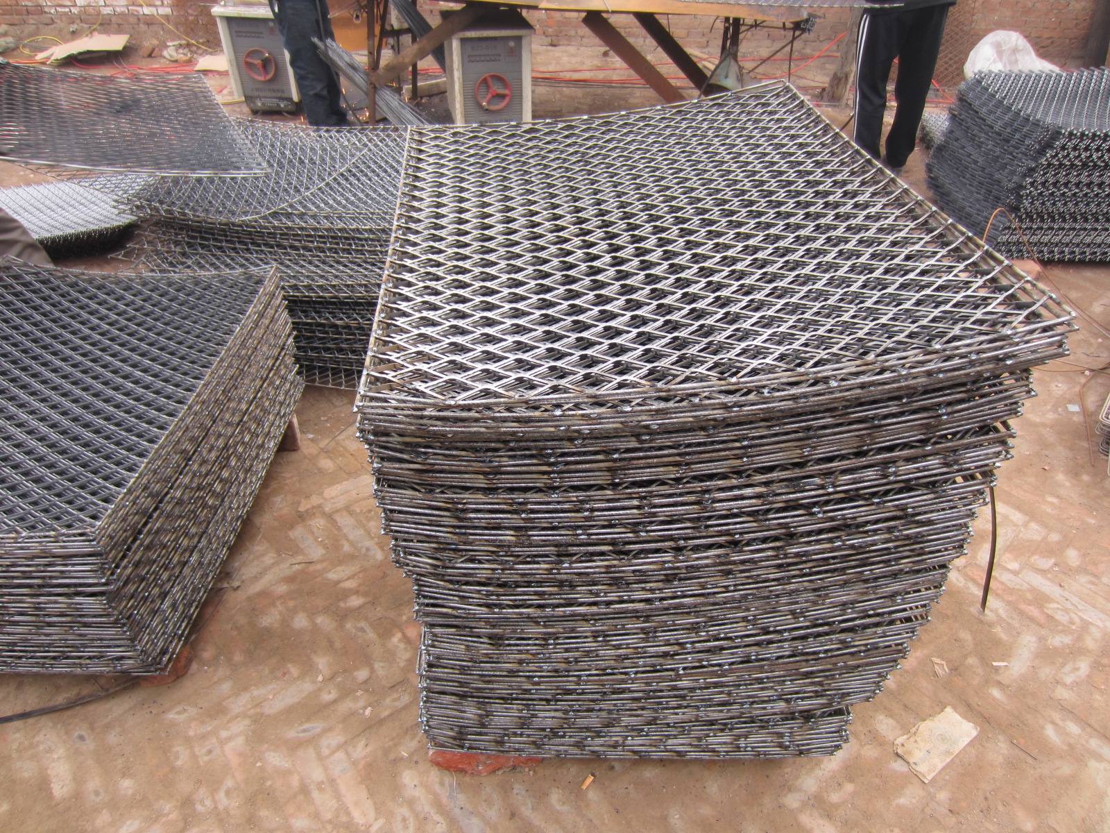 菱形拉伸网新款304金属板网铝板网 生产小孔钢板网