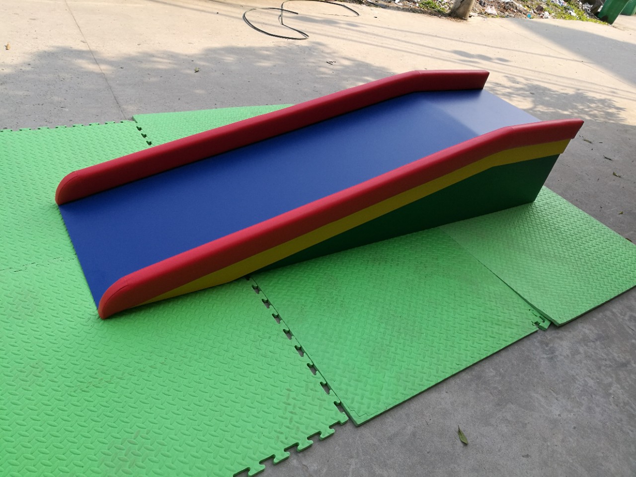 感统训练器材儿童大滑梯 感统大滑梯木质大滑道 感统大滑道