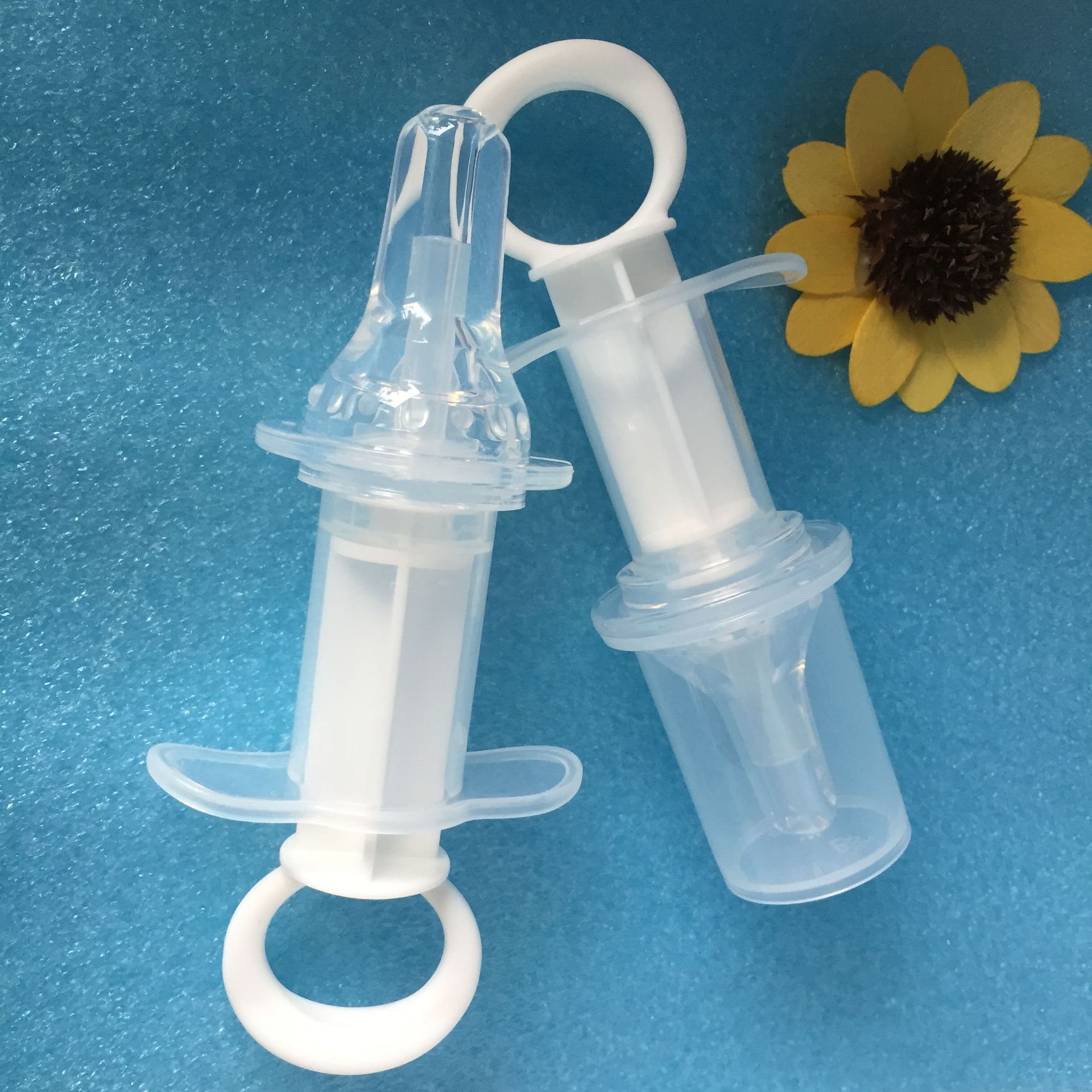 现货批发wehappy英文奶嘴式针筒喂药器 婴儿防呛硅胶喂药器带量杯