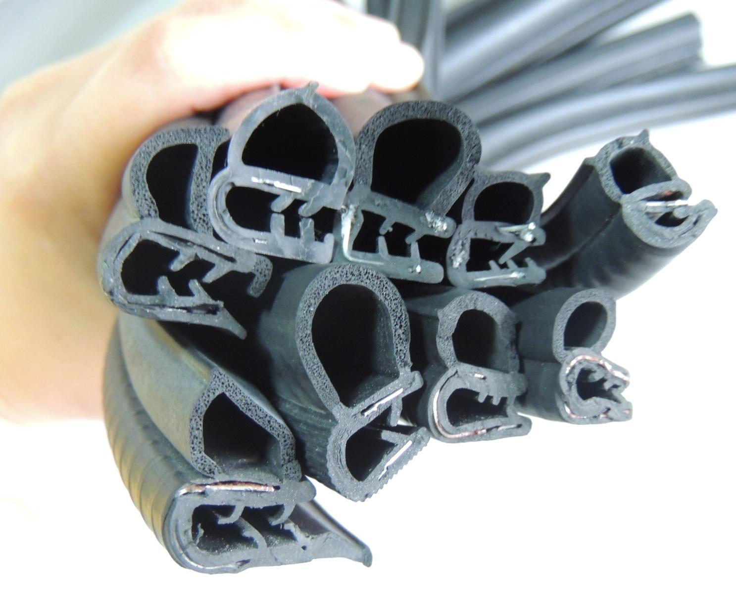 三元乙丙epdm三复合u型橡胶密封条内嵌钢丝钢片钢带复合胶条