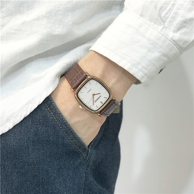 chic手表女 高中生韩版简约潮流ulzzang复古方形男款情侣手表一对