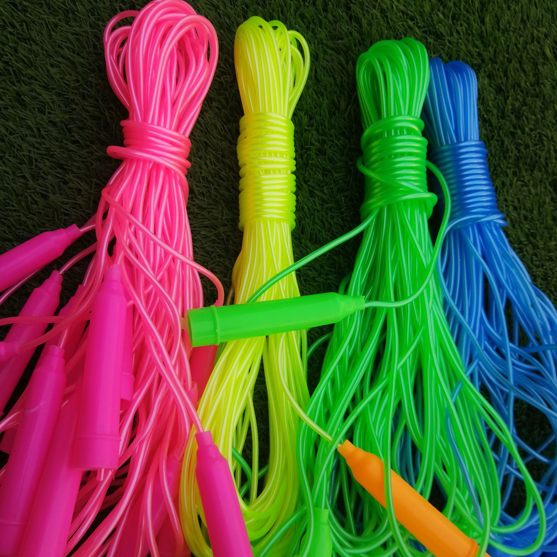 儿童跳绳pvc健身跳绳 儿童短跳绳塑料柄幼儿园小学生专用可调长短