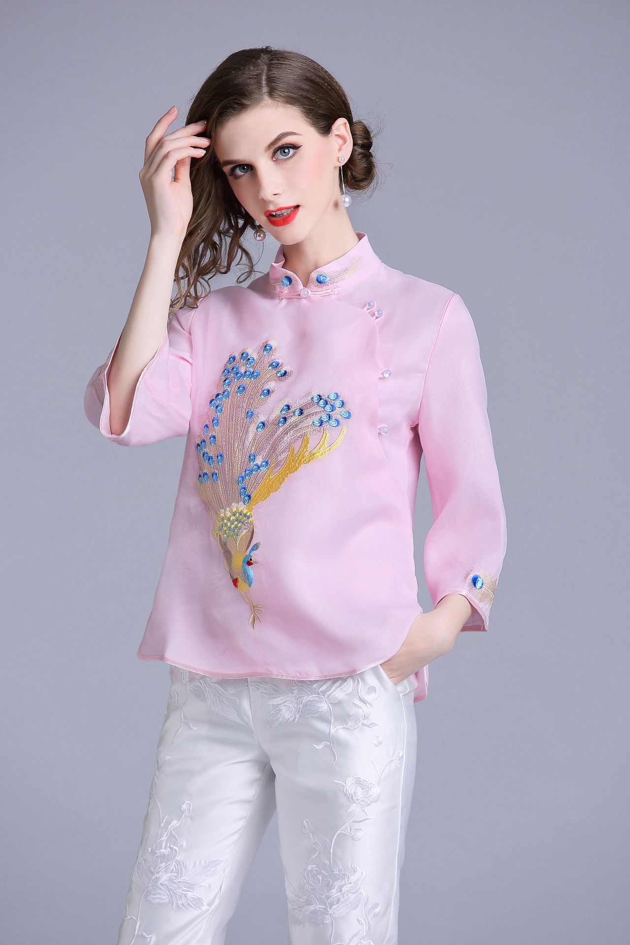 民族中国风唐装女2018刺绣孔雀中式复古气质优雅时尚休闲上衣茶服