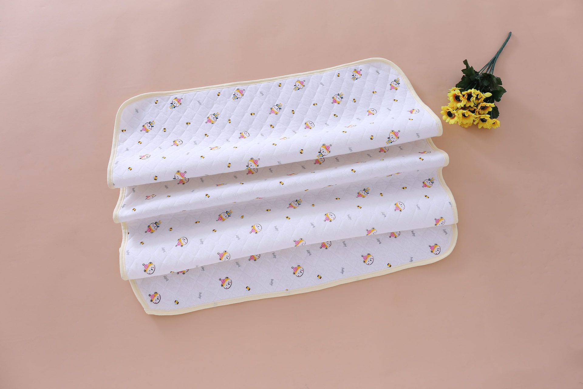 新款宝宝隔尿垫巾婴儿隔尿用品纯棉卡通防水透气可洗隔尿垫批发