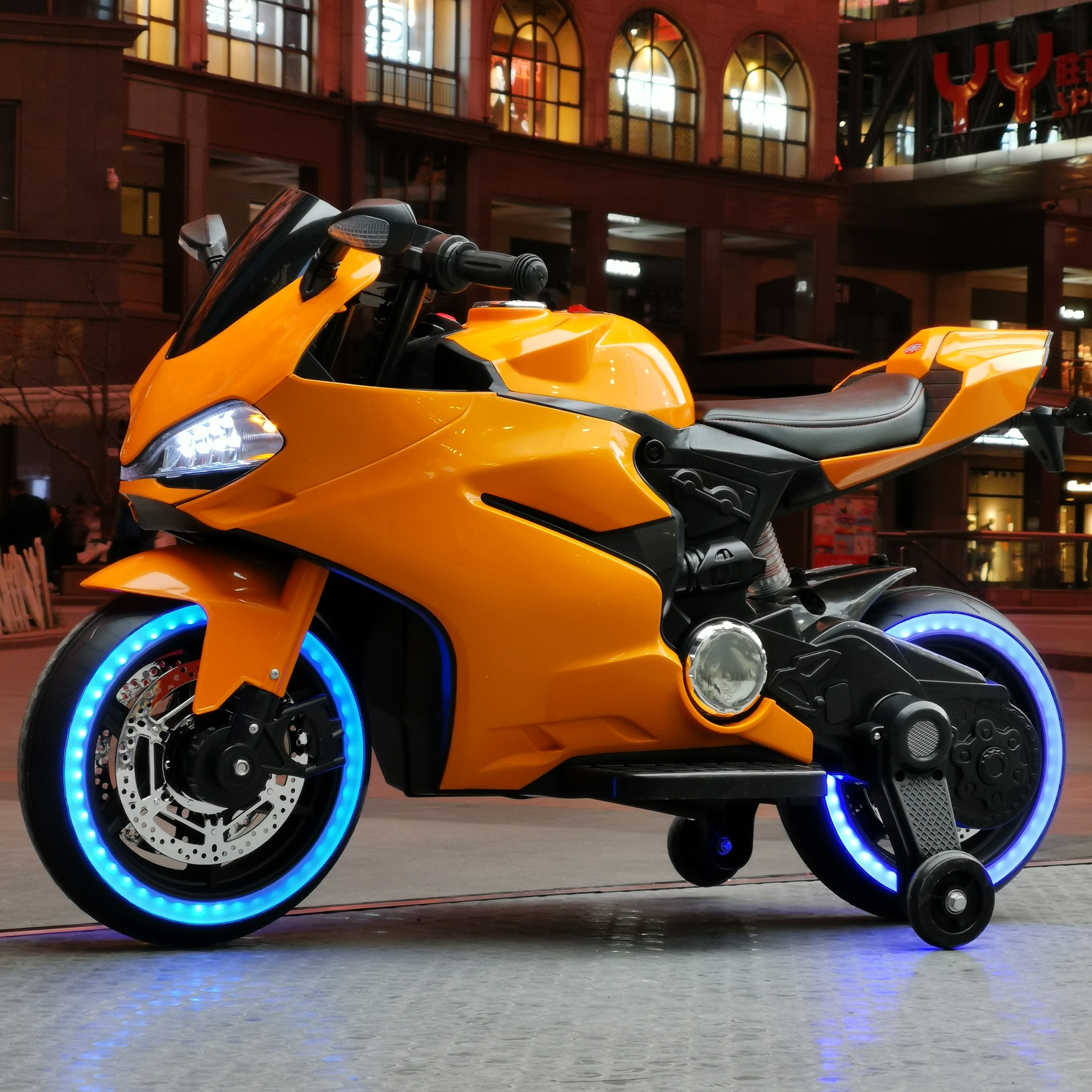 新款儿童电动摩托车男女宝宝小孩可骑行大号三轮玩具可坐人童车